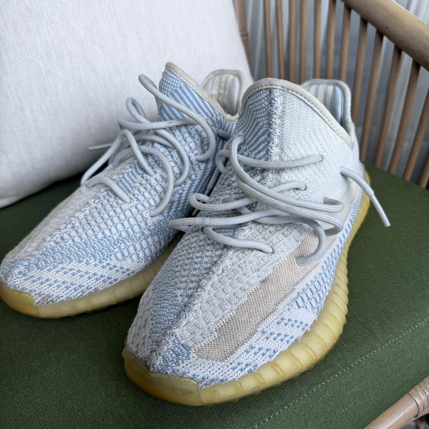 adidas Yeezy Boost 350 V2 Cloud White