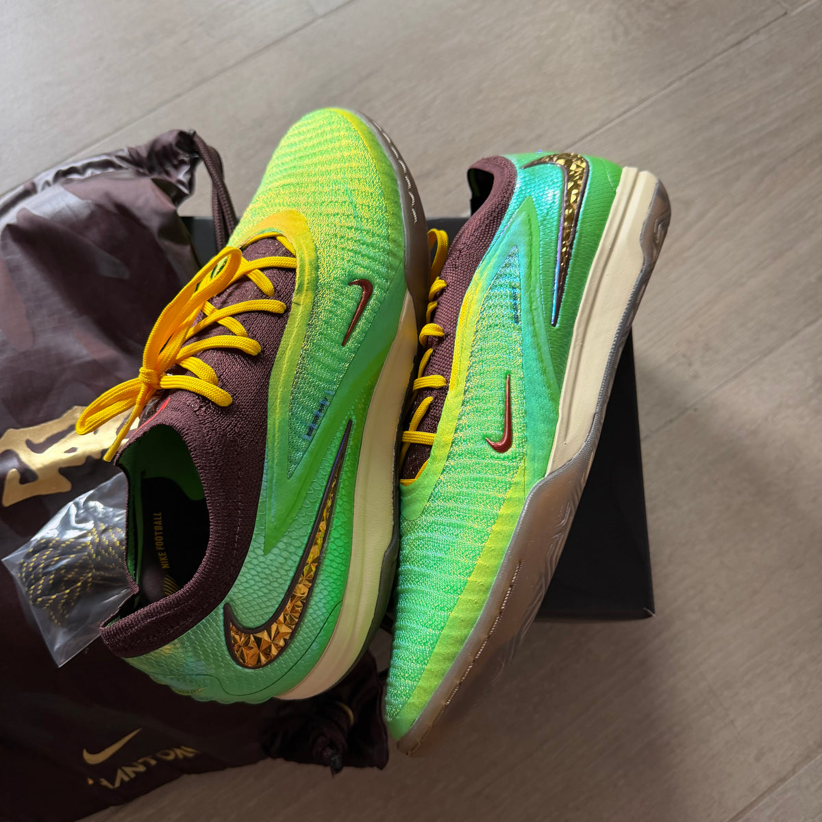 Nike x Travis Scott Phantom 6 Low Elite IC SE Sneakers (9.5US)