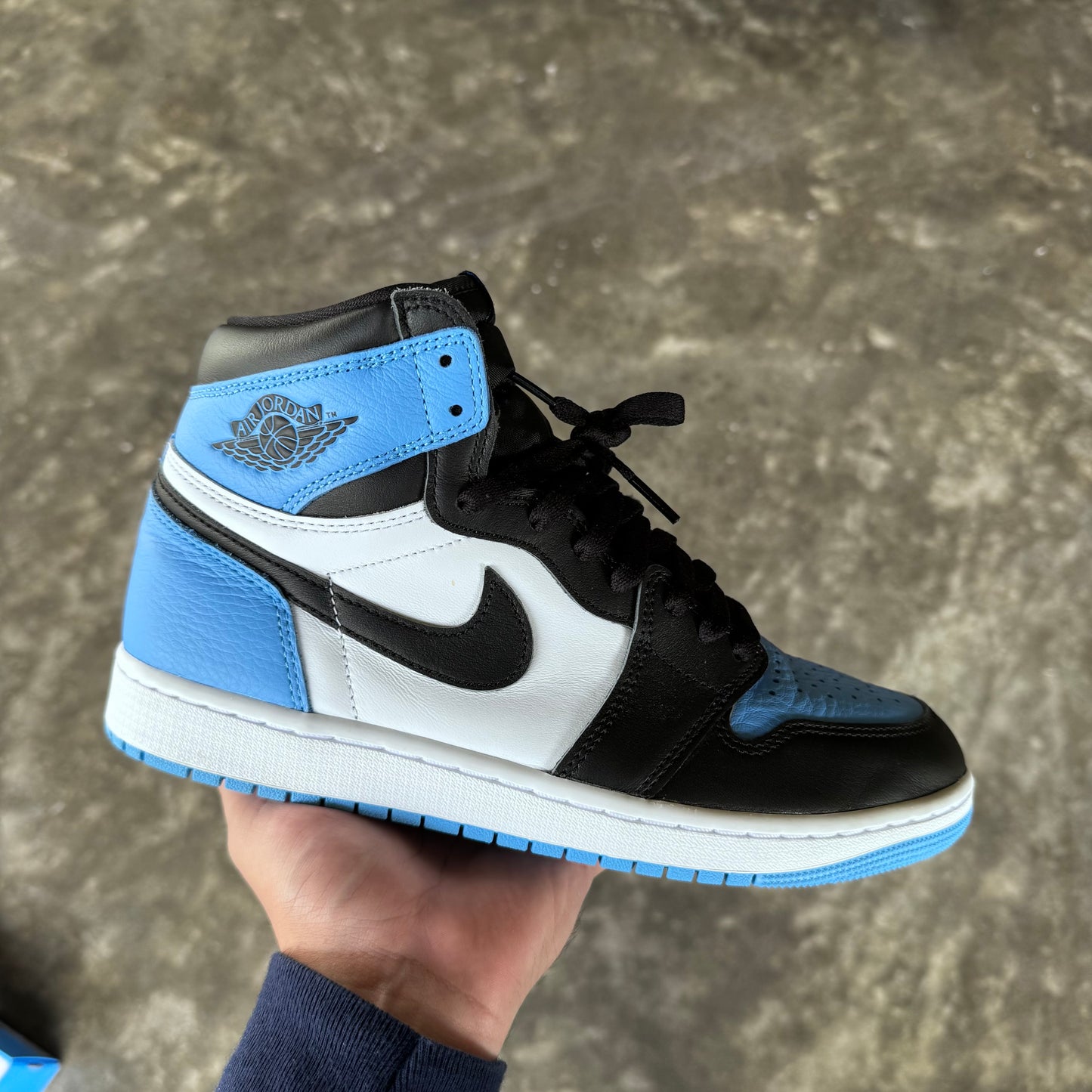 Jordan 1 Retro High OG UNC Toe