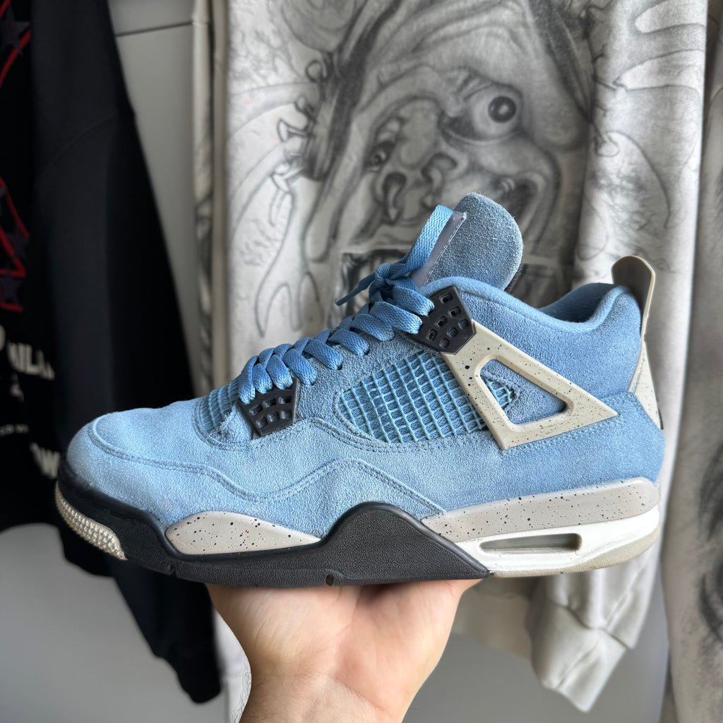 Jordan 4 Retro University Blue