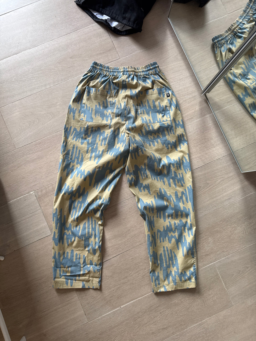 By Parra Tremor Pattern Pants Khaki
