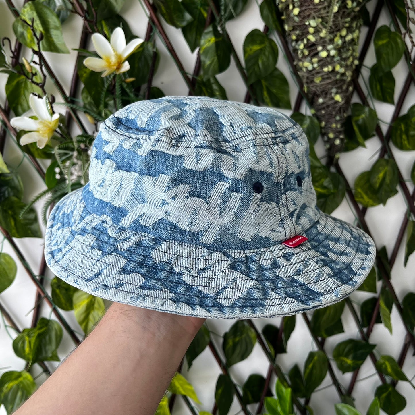 Supreme Fat Tip Jacquard Bucket Hat