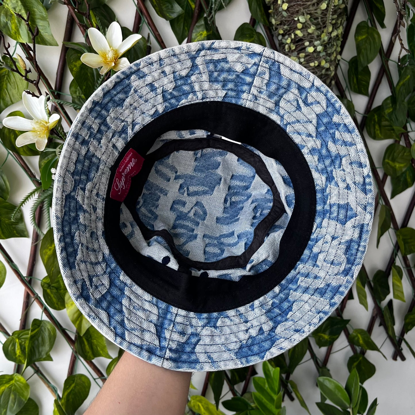 Supreme Fat Tip Jacquard Bucket Hat