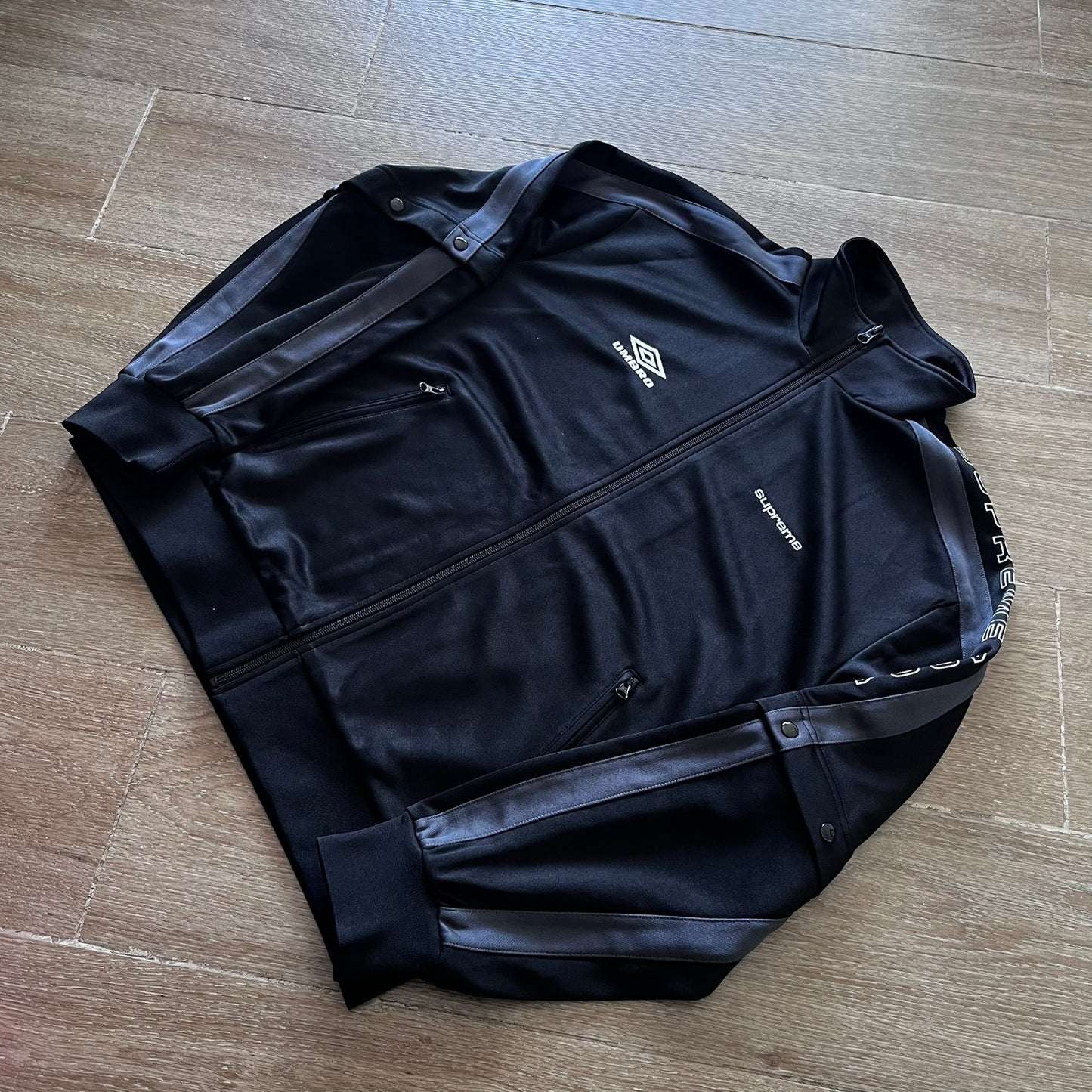 Supreme x Umbro Snap Sleeve Jacket